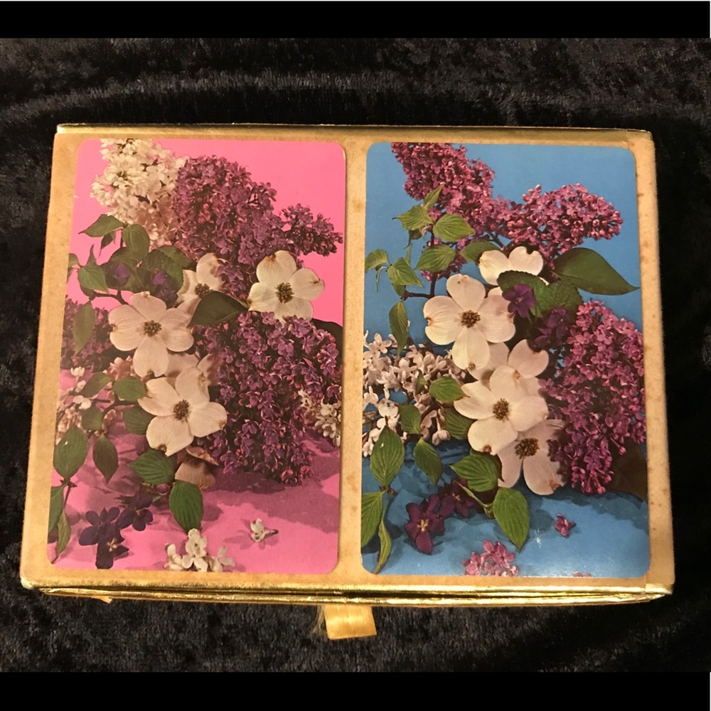 Vintage ♠️♥️♣️♦️Congress Floral Dogwood Cards